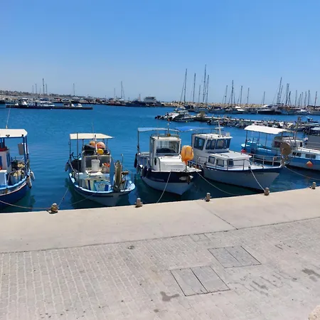 Danitsea * Larnaka